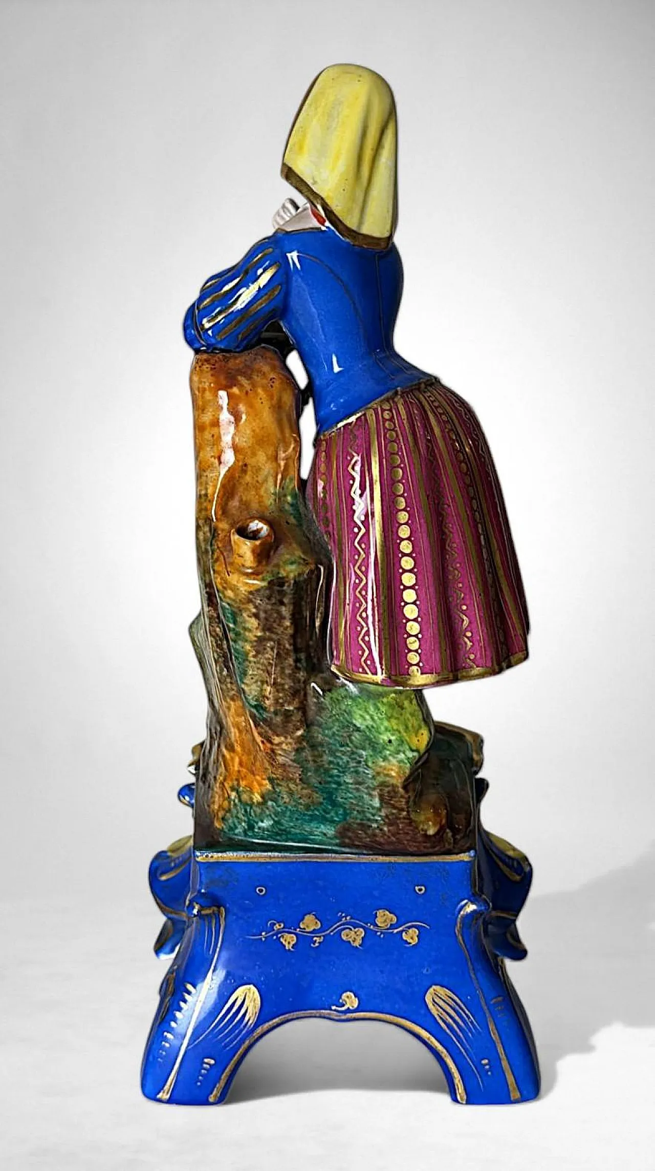 Polychrome porcelain figurine by Porcelaine De Paris, 19th century 6