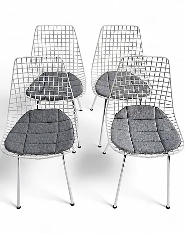 4 Wire chairs in chrome and white steel mesh, 20th century