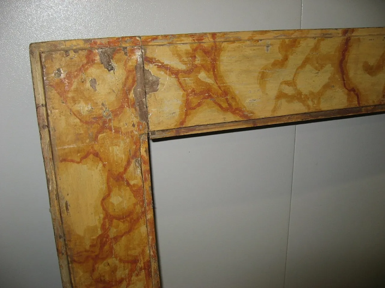 Cornice antica marmorizzata, '600 3