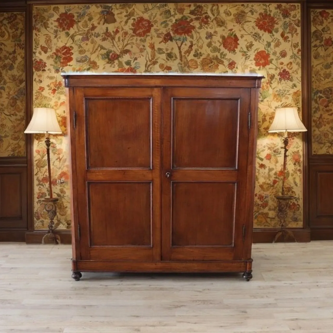 Wardrobe in solid walnut with marble top, 19th century 3