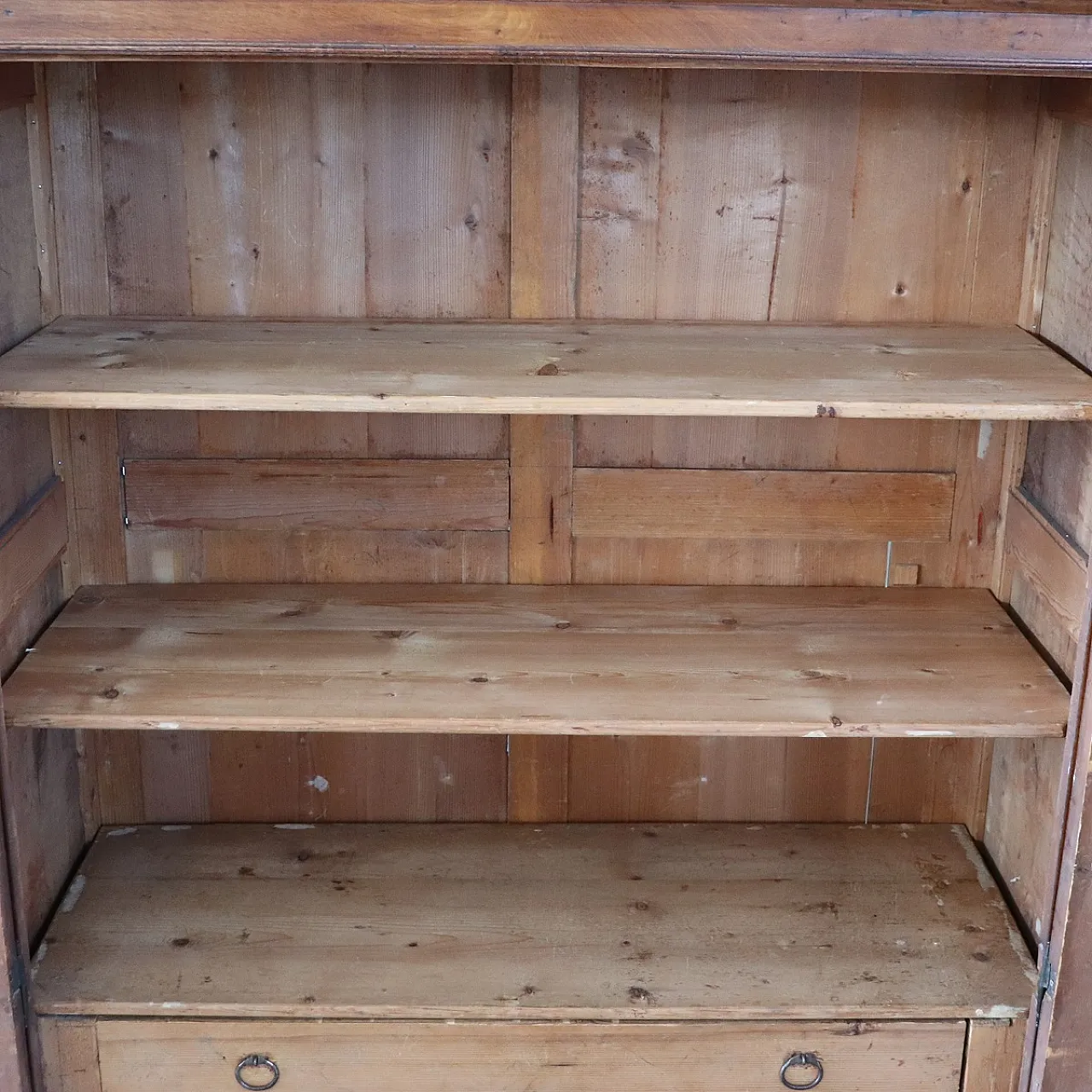 Wardrobe in solid walnut with marble top, 19th century 11