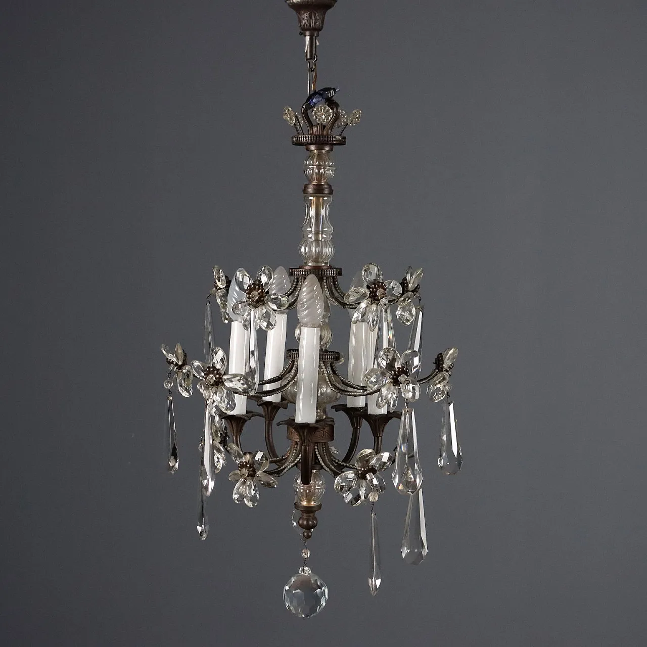 Lampadario con struttura in metallo e vetro trasparente, fine '800 6