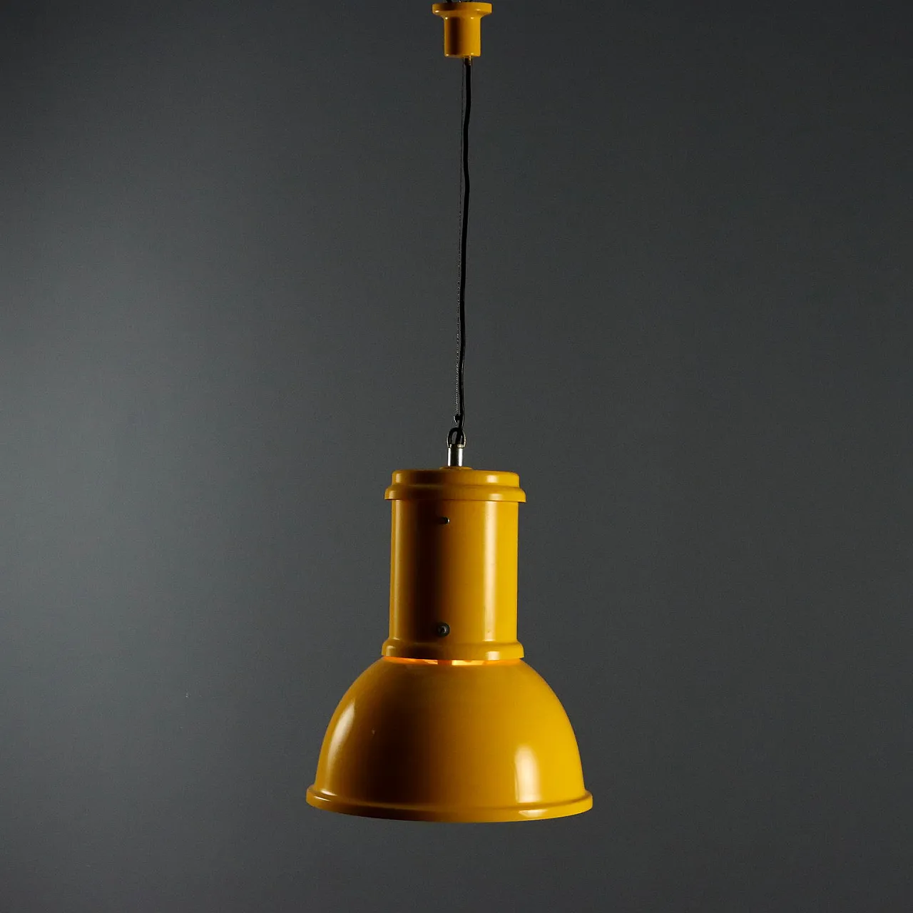 Lampada da soffitto in stile industriale in metallo laccato, '900 1