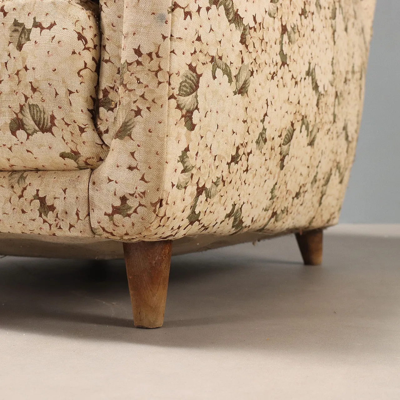 Poltrona in espanso e molle, piuma e tessuto, '900 7