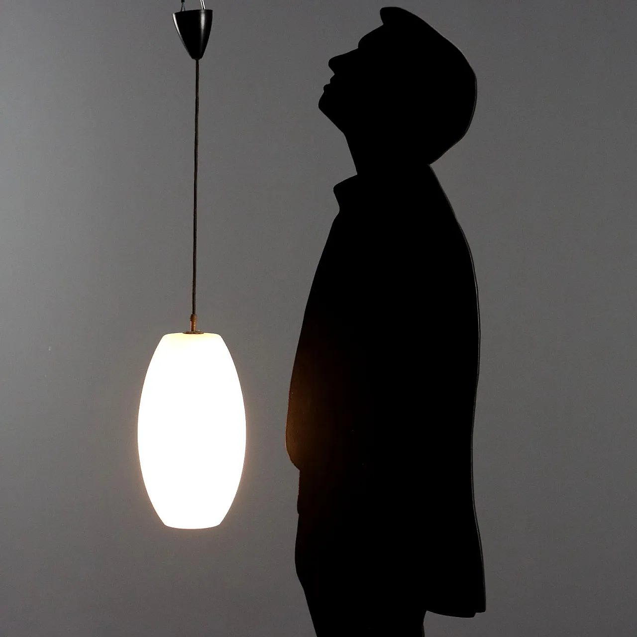 Plafoniera con diffusore in vetro opalino, '900 3