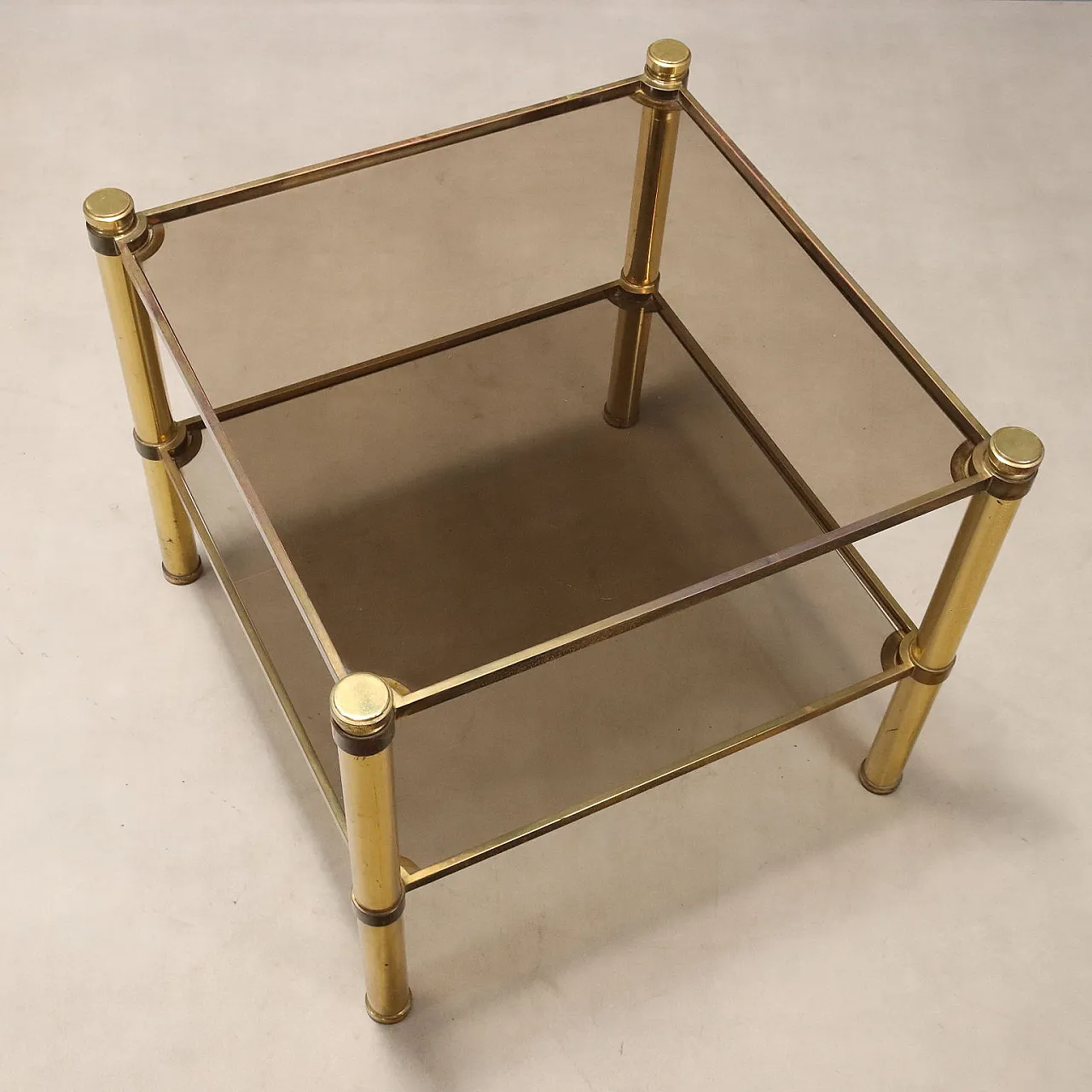 Tavolino con piano in vetro doppio fumé e struttura in ottone, '900 8