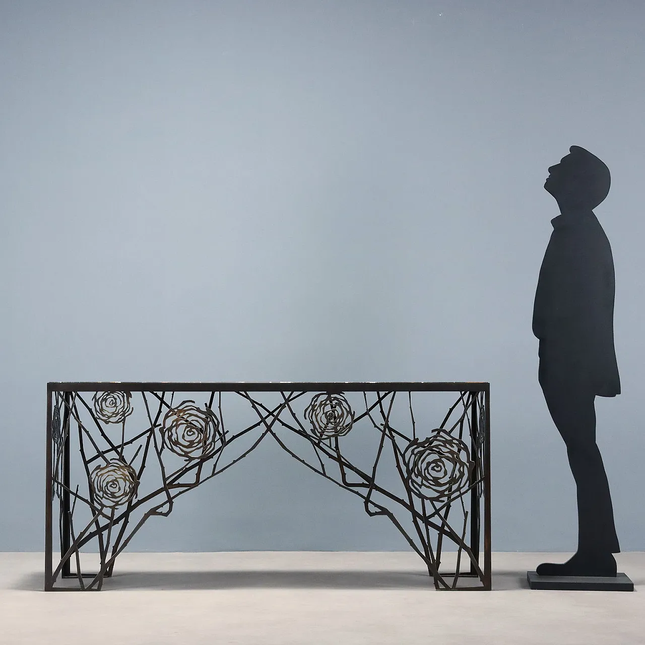 Consolle in ottone con motivo di rose e piano in marmo, '900 2