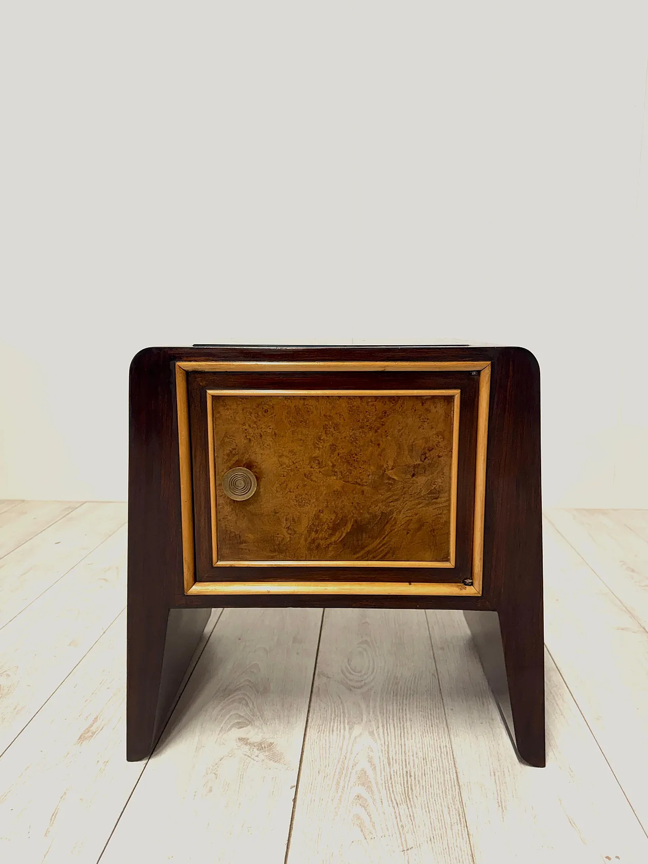 Pair of Paolo Buffa-style bedside tables, 1950s 14