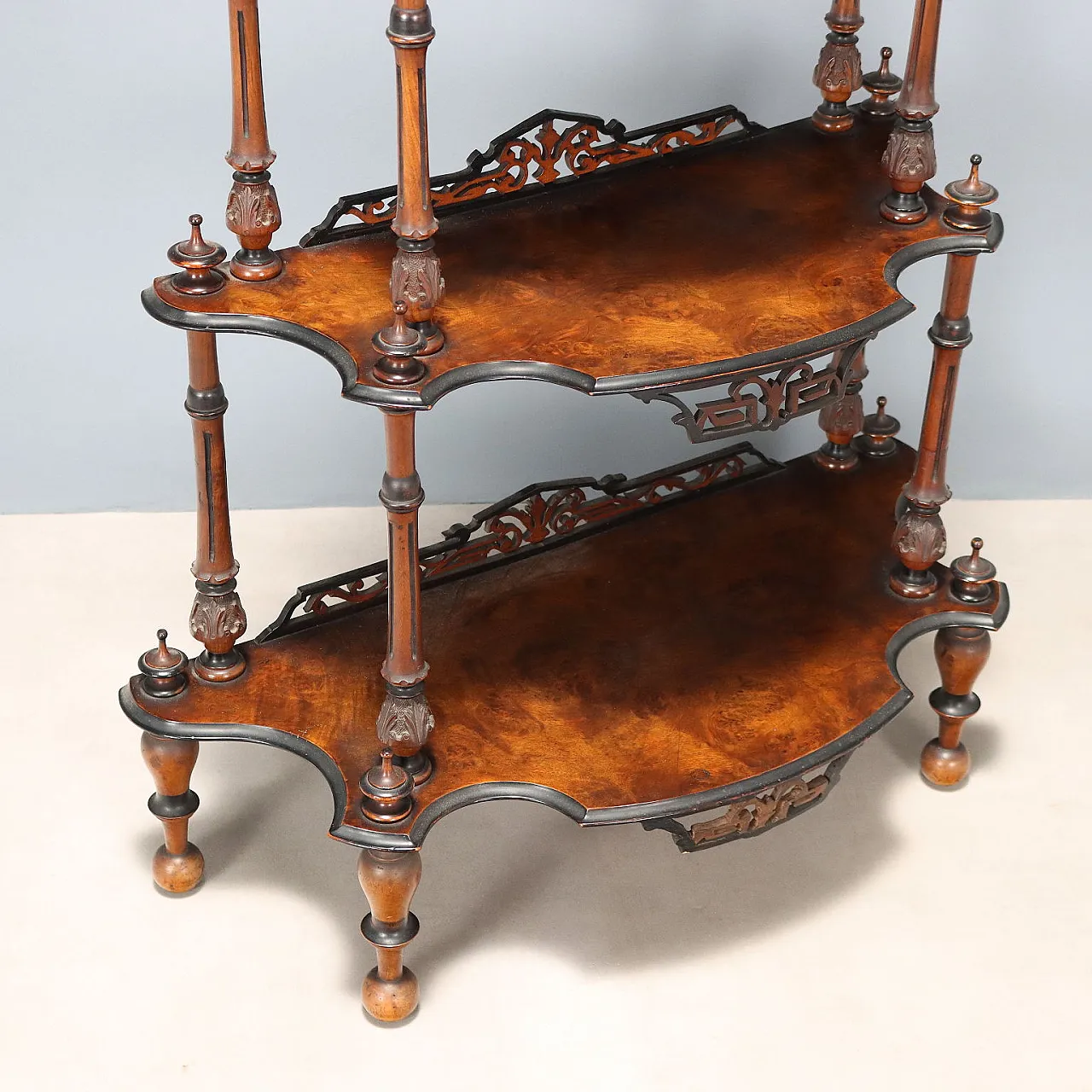 Etagere in walnut burl walnut baluster, 19th century 5