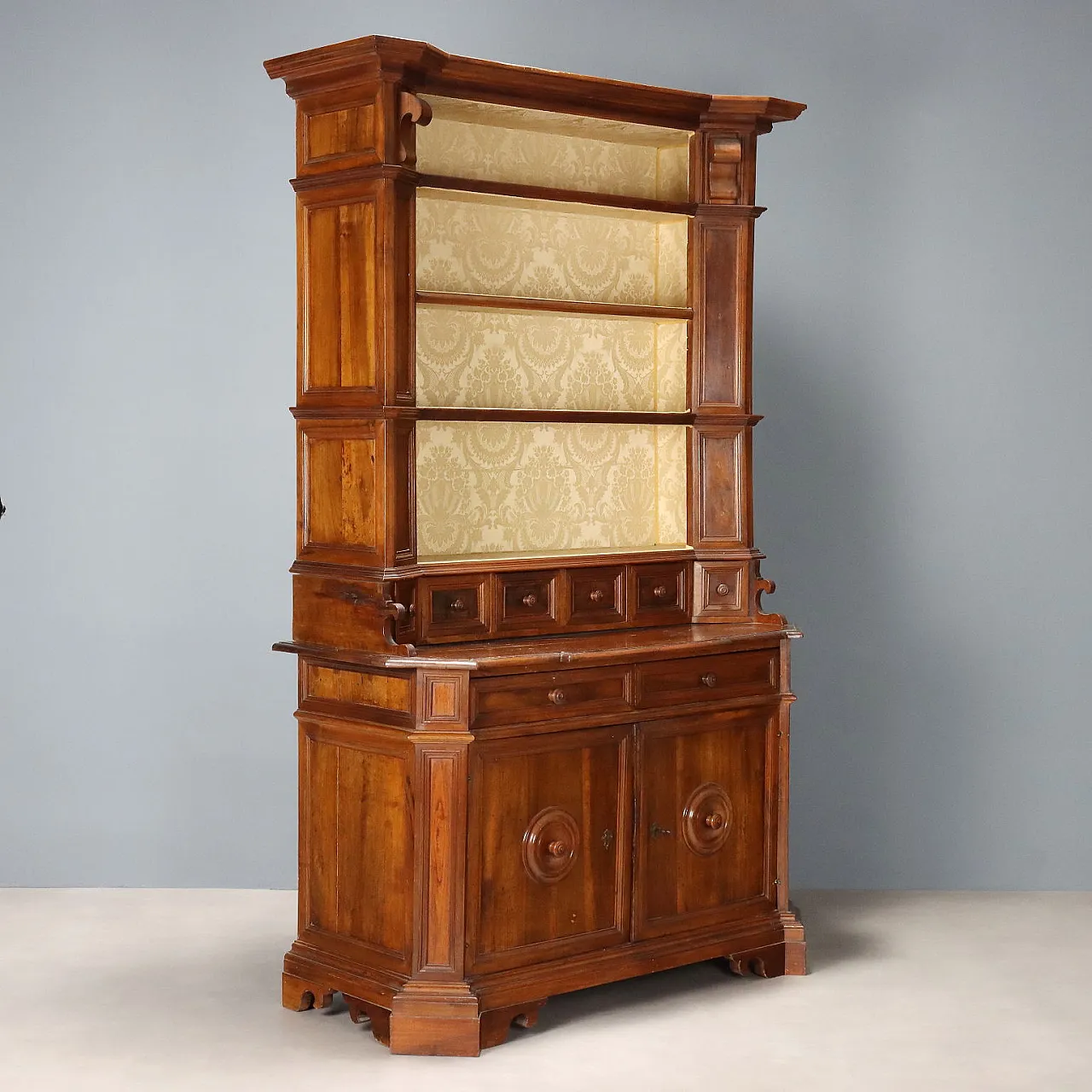 Cupboard in walnut with 6 drawers with upper part, 19th century 1