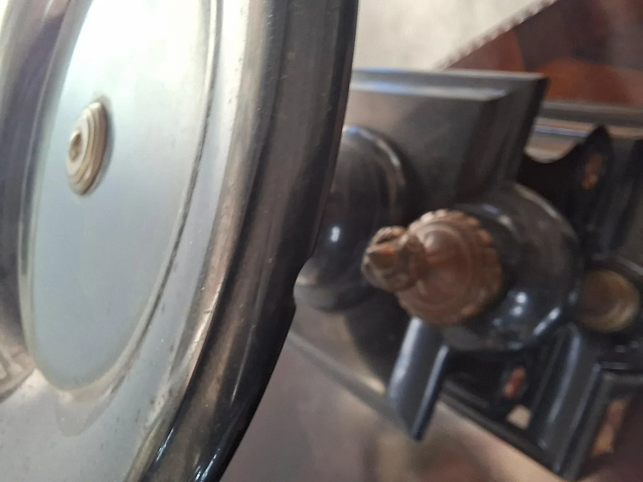 Napoleon table clock in black and red marble, late 19th century 17