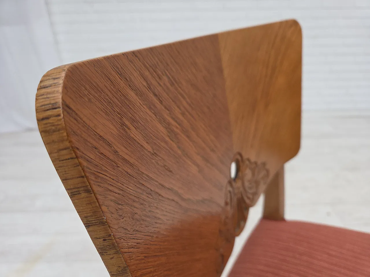 1950s, set of 6 Danish dining chairs, furniture wool, solid oak wood. 14