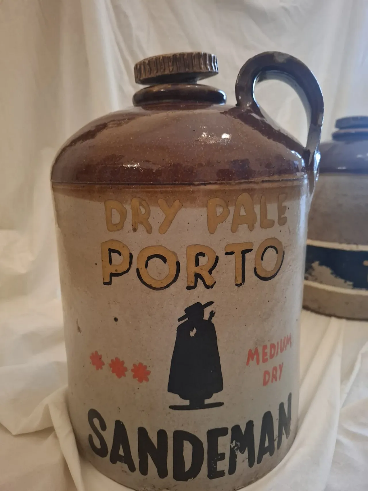 Pair of stoneware jugs, 30s 3