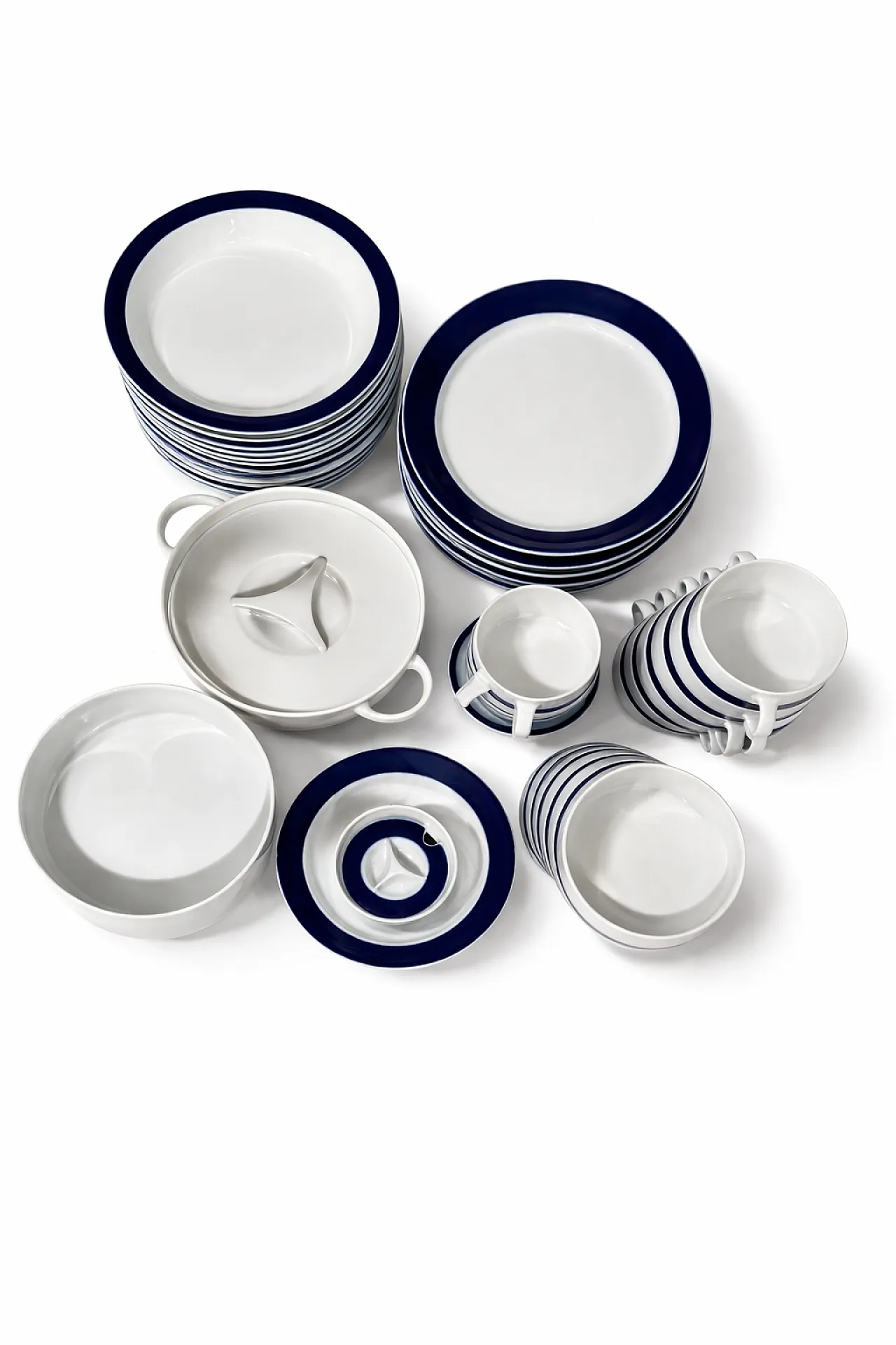 Thomas 53-piece dinner set, 2000s 3