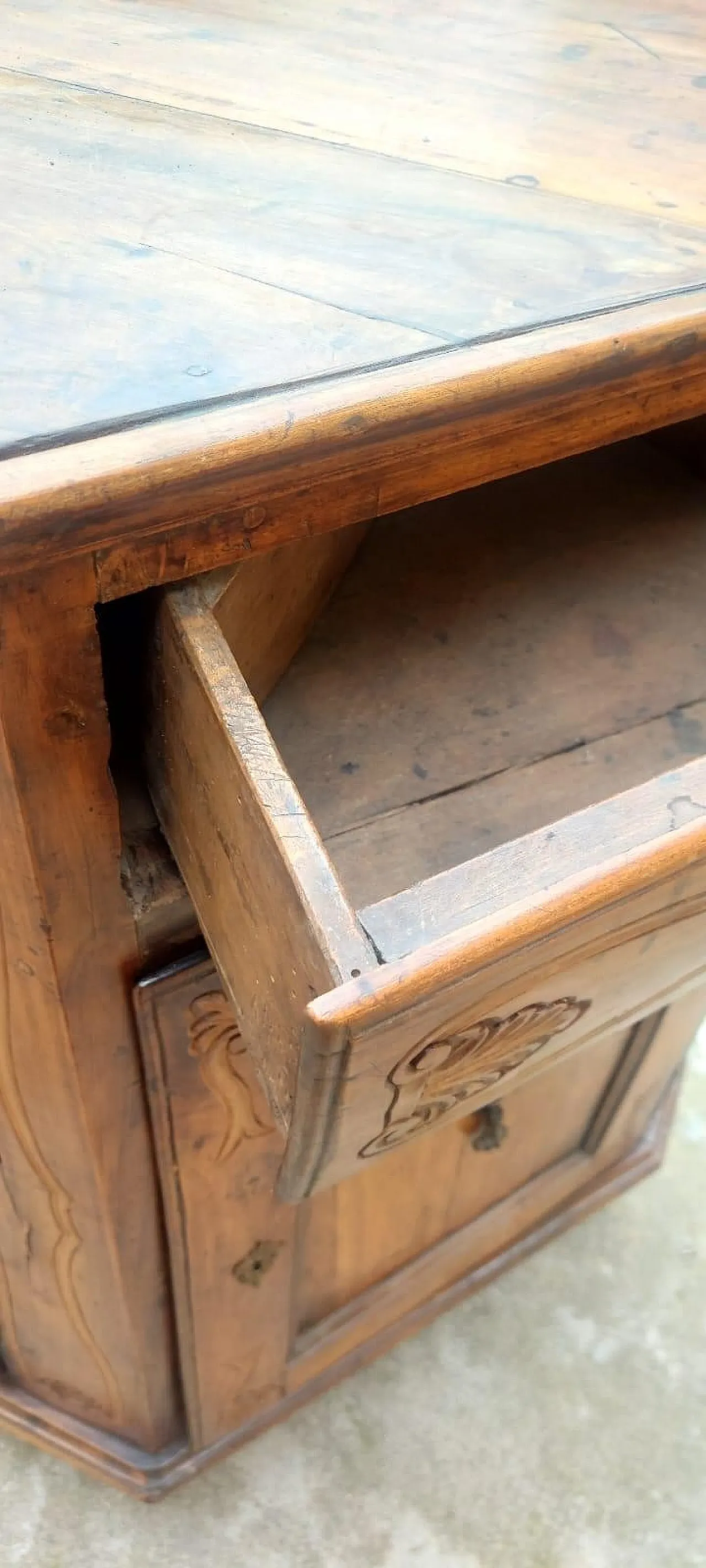 Fitted sideboard in solid cherrywood, 18th century 13
