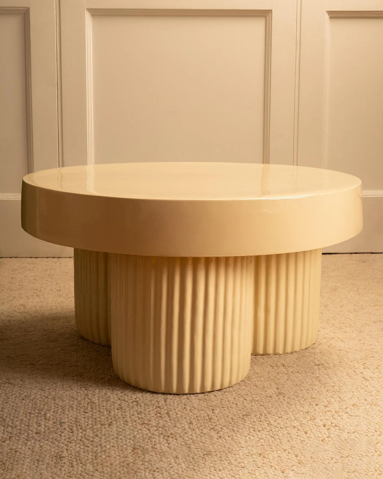 Pair of nesting concrete and lacquer tables, 1990s 3