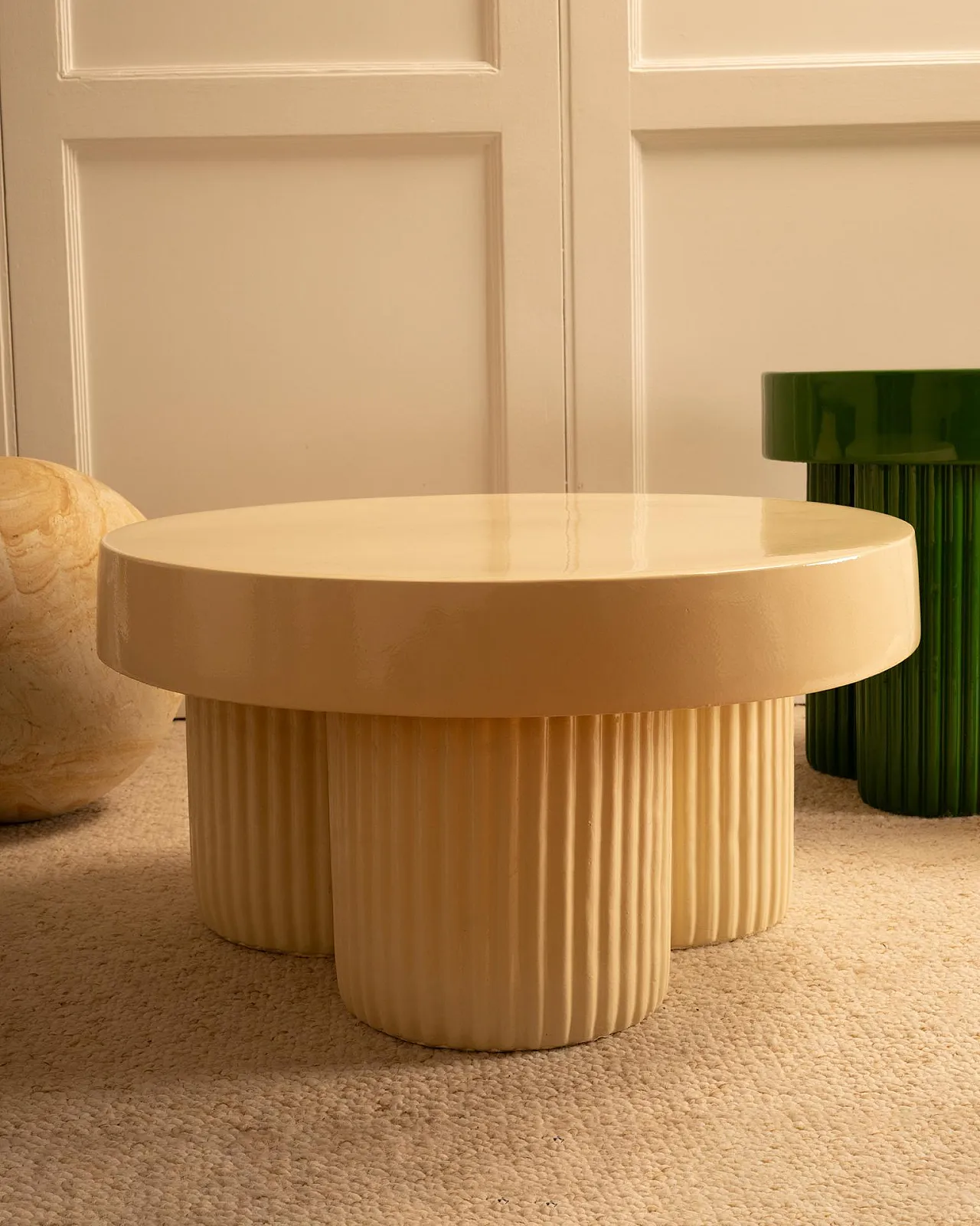 Pair of nesting concrete and lacquer tables, 1990s 6