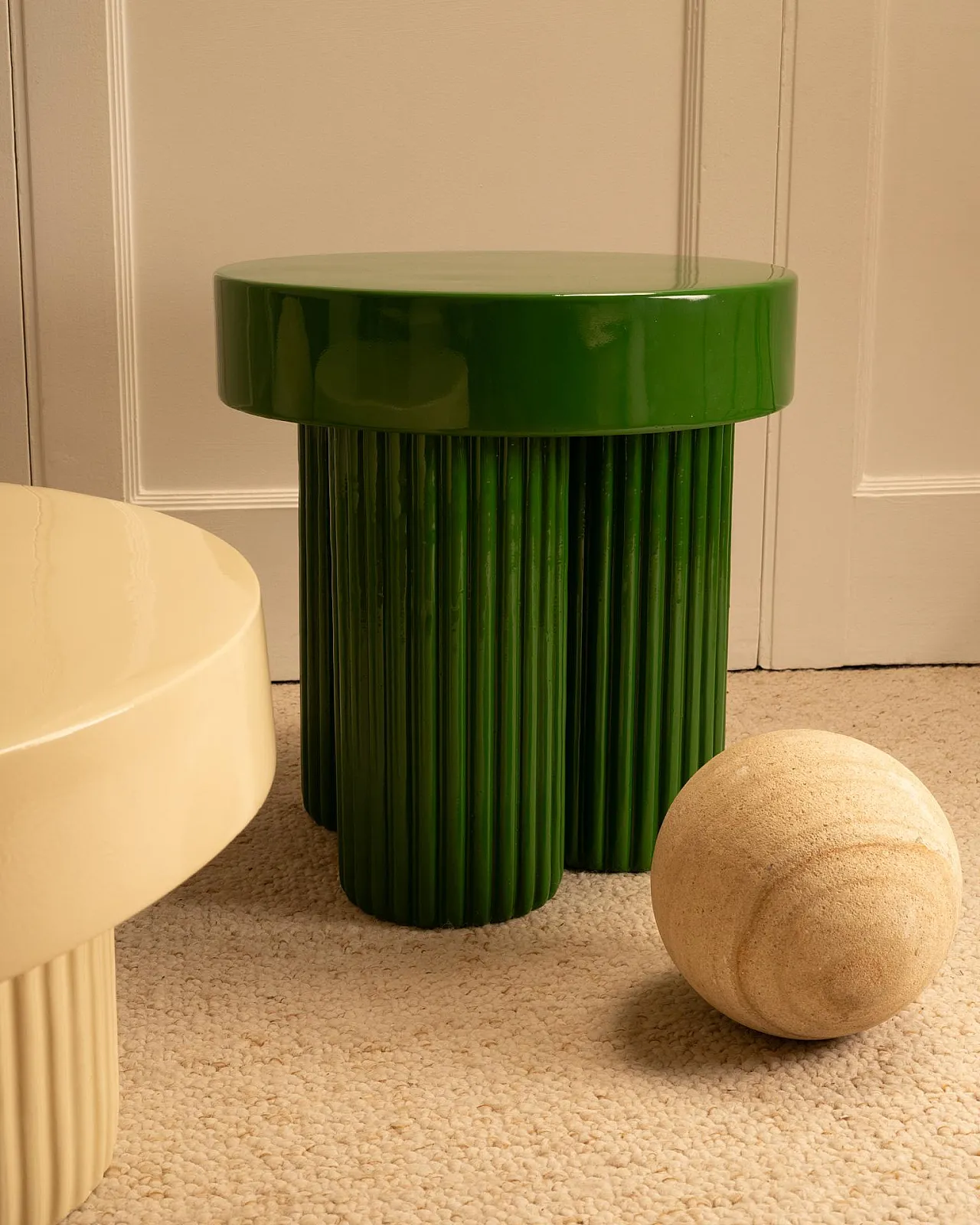 Pair of nesting concrete and lacquer tables, 1990s 7