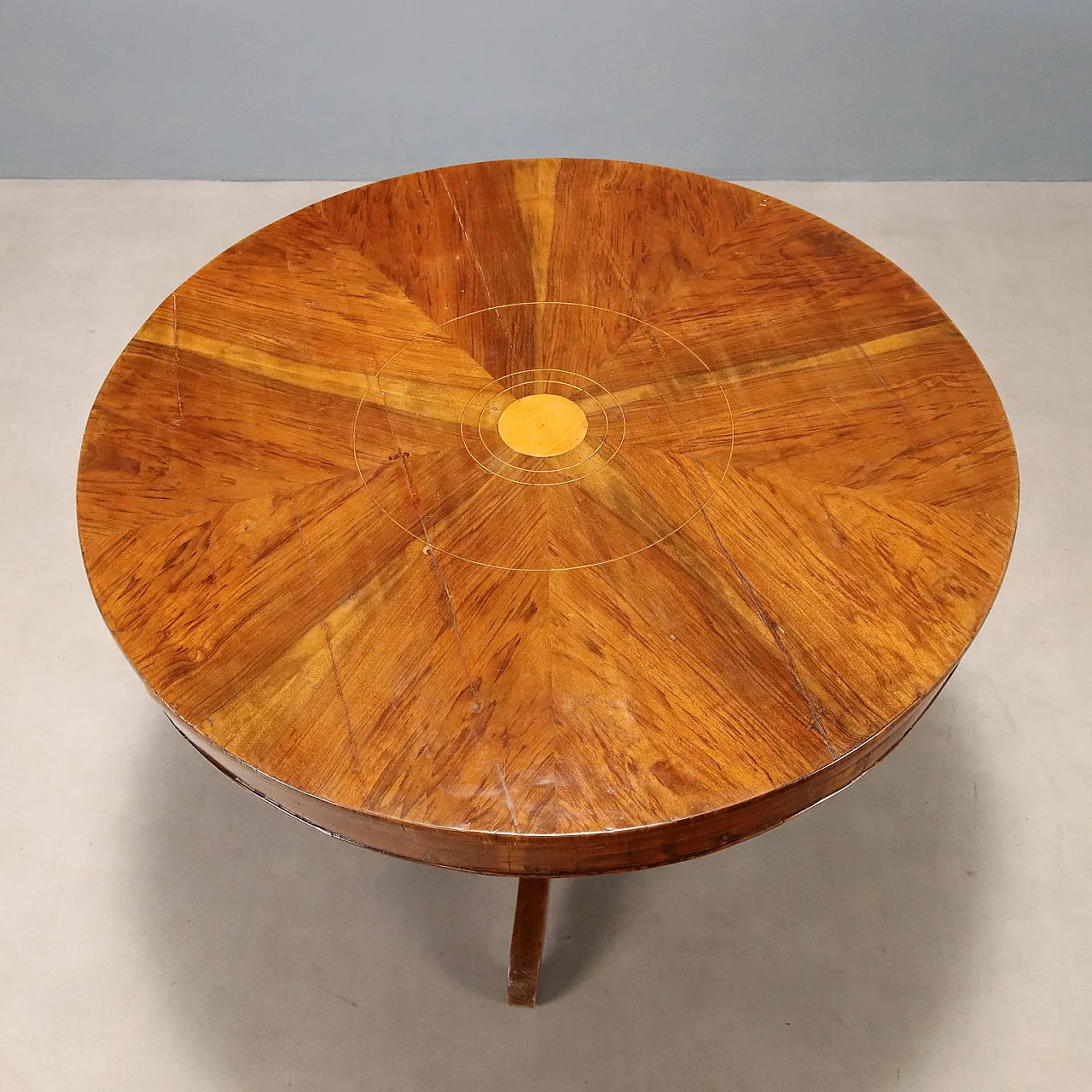 Tavolo rotondo in noce, metà '800 7