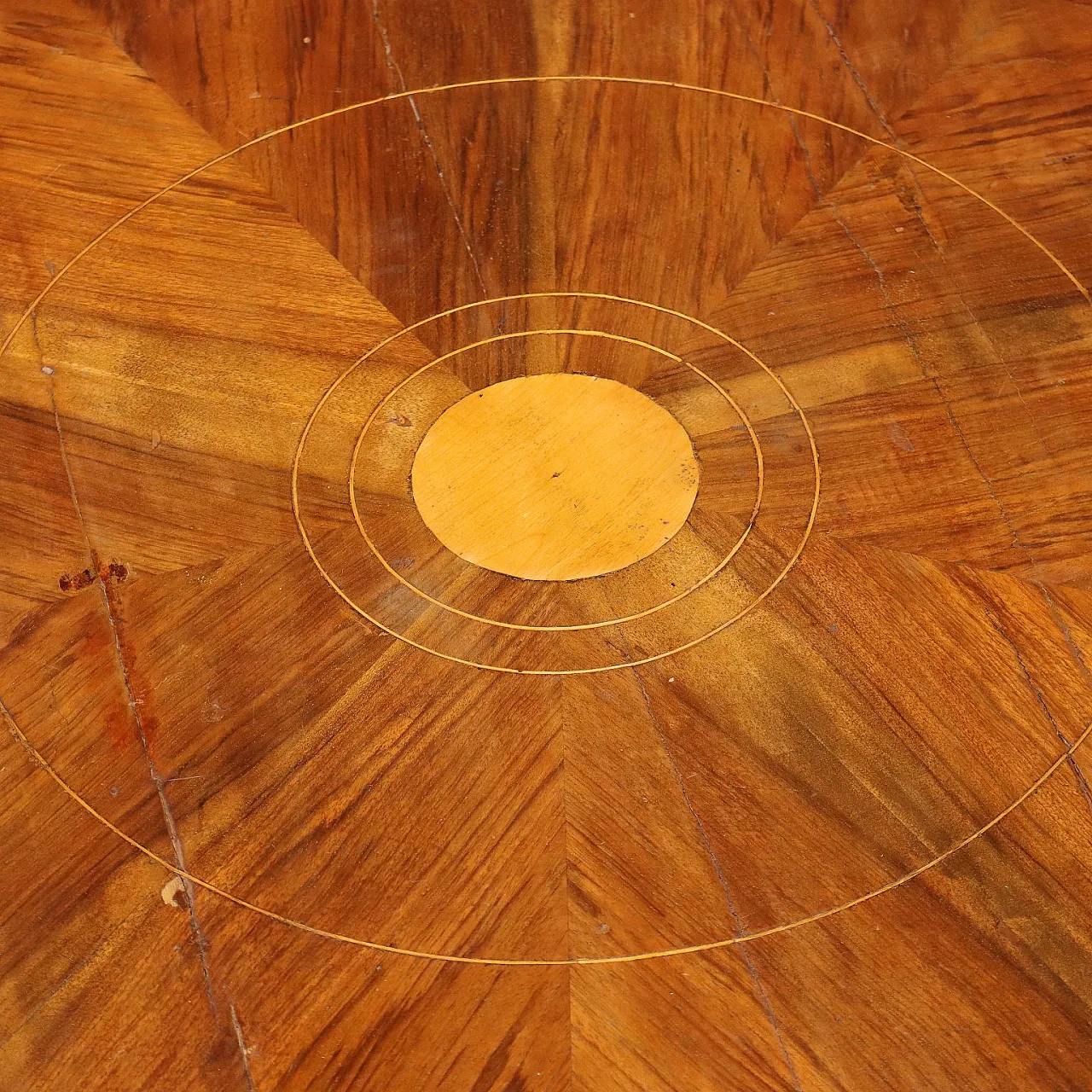 Tavolo rotondo in noce, metà '800 8