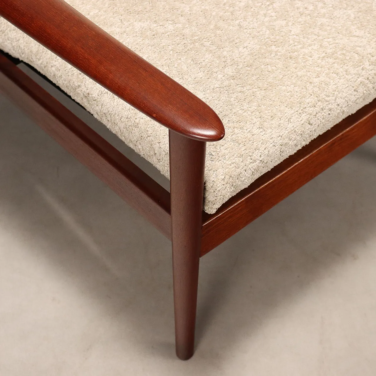 Poltrona con struttura in legno di teak a vista, '900 7