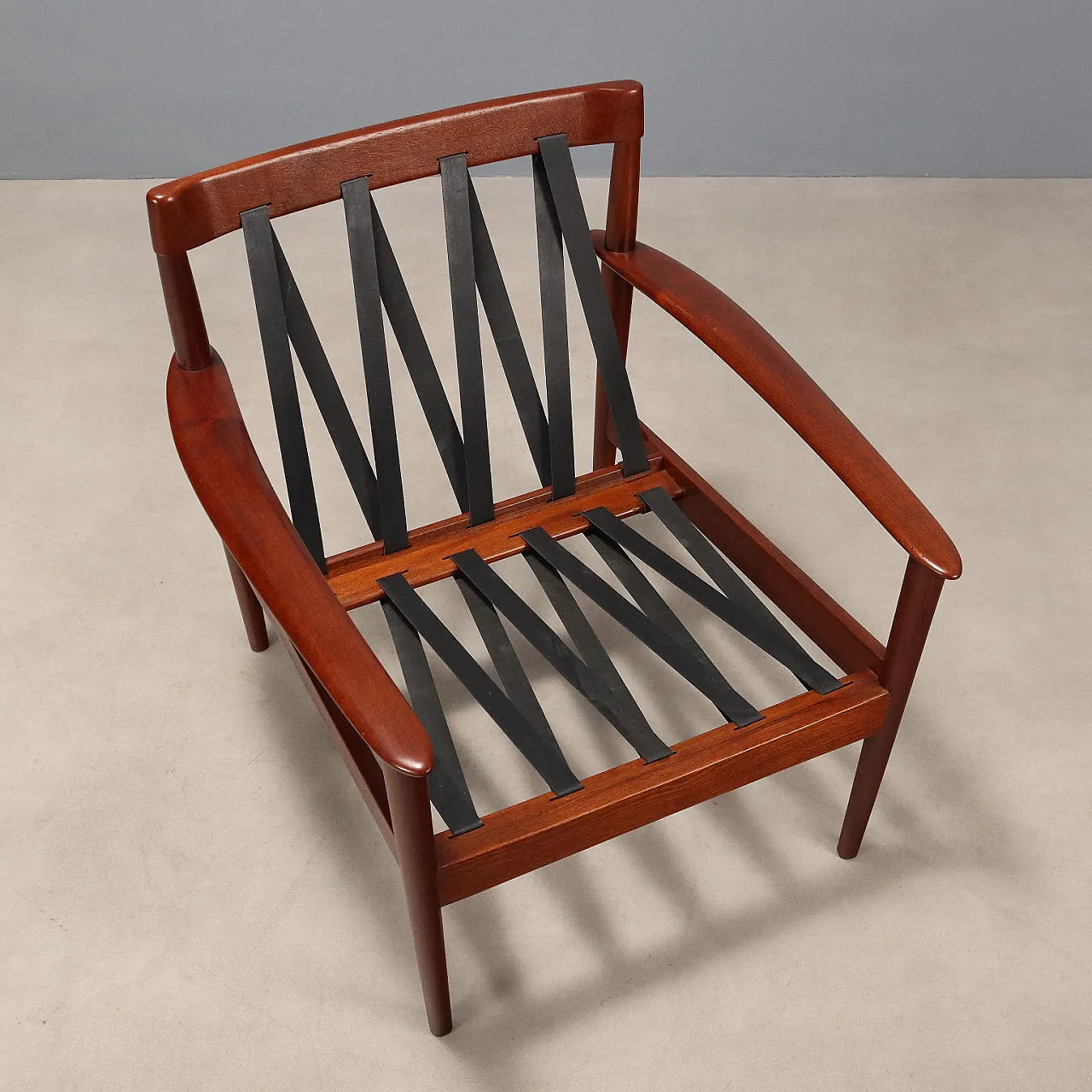 Poltrona con struttura in legno di teak a vista, '900 10