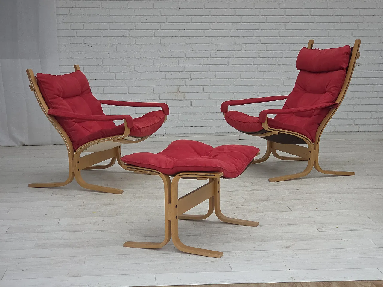 Pair of Norwegian Siesta chairs by Ingmar Relling, 70s 1