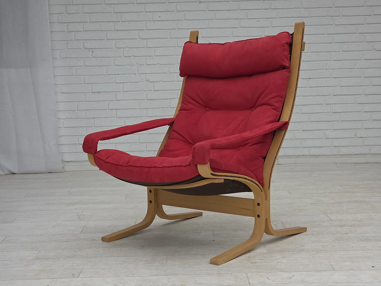 Pair of Norwegian Siesta chairs by Ingmar Relling, 70s 23
