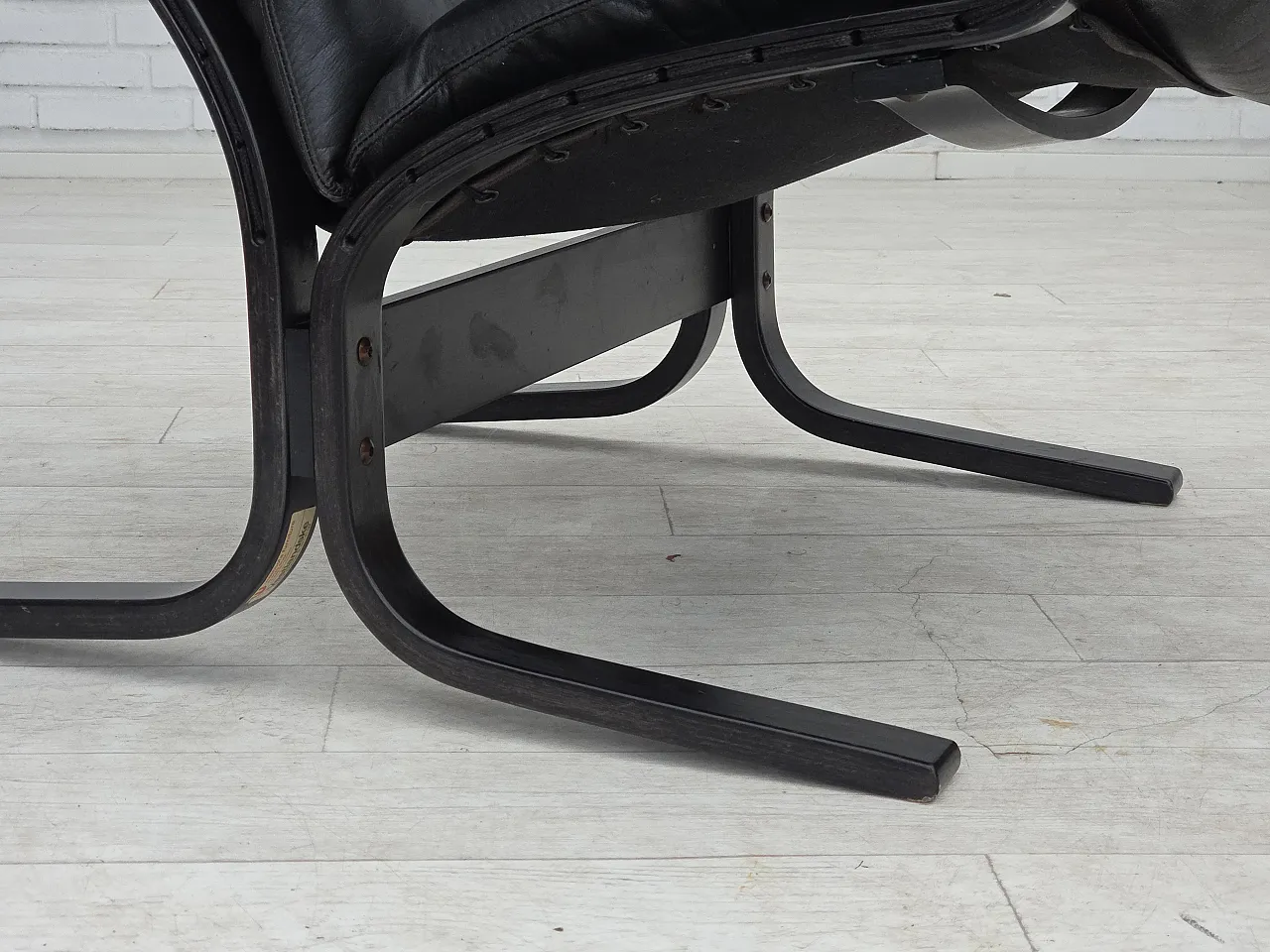 Norwegian chair model Siesta by Ingmar Relling, 1970s 13