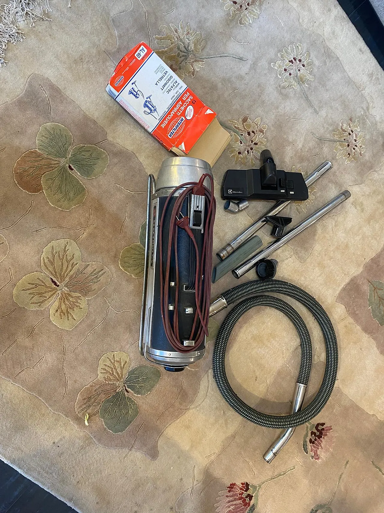 Electrolux vacuum cleaner, 70s 10