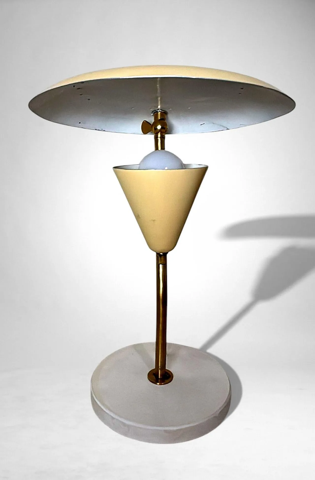 Adjustable table lamp in metal and brass, 1960s 6