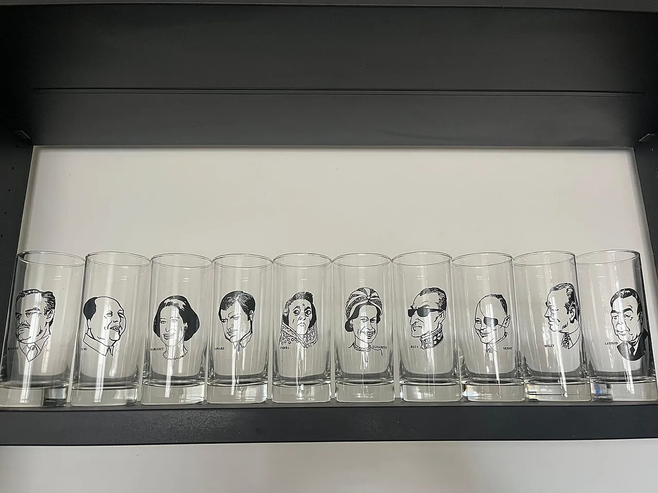 10 bicchieri da drink con ritratti, anni '70 2
