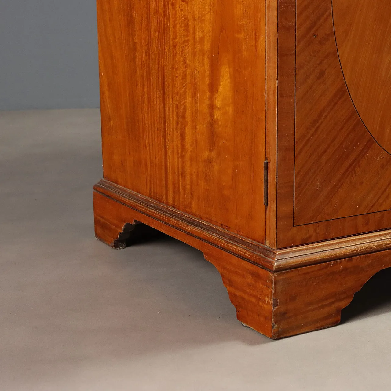 English satinwood bookcase, late 19th century 5