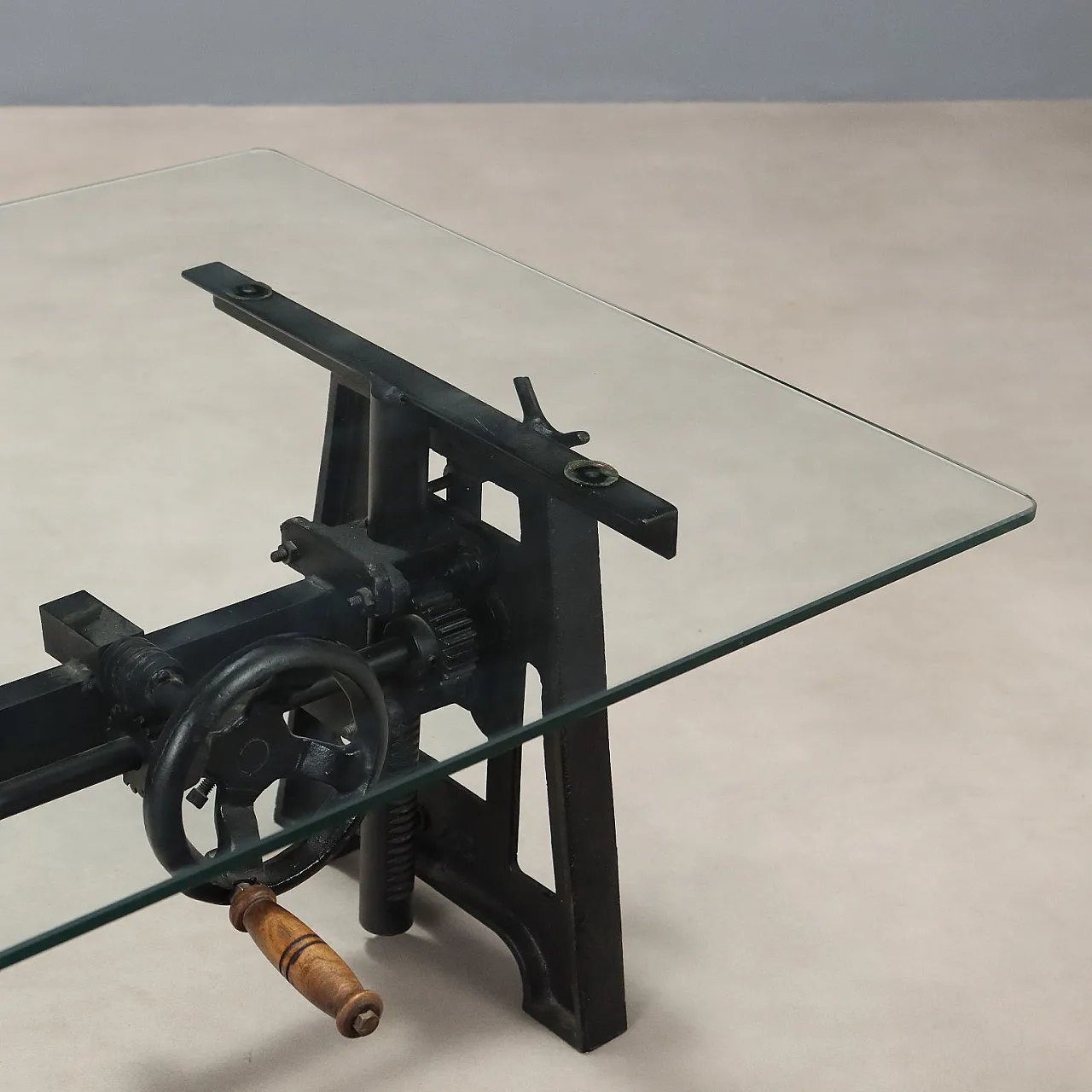 Tavolino in vetro e ferro con meccanismo regolabile, '900 7