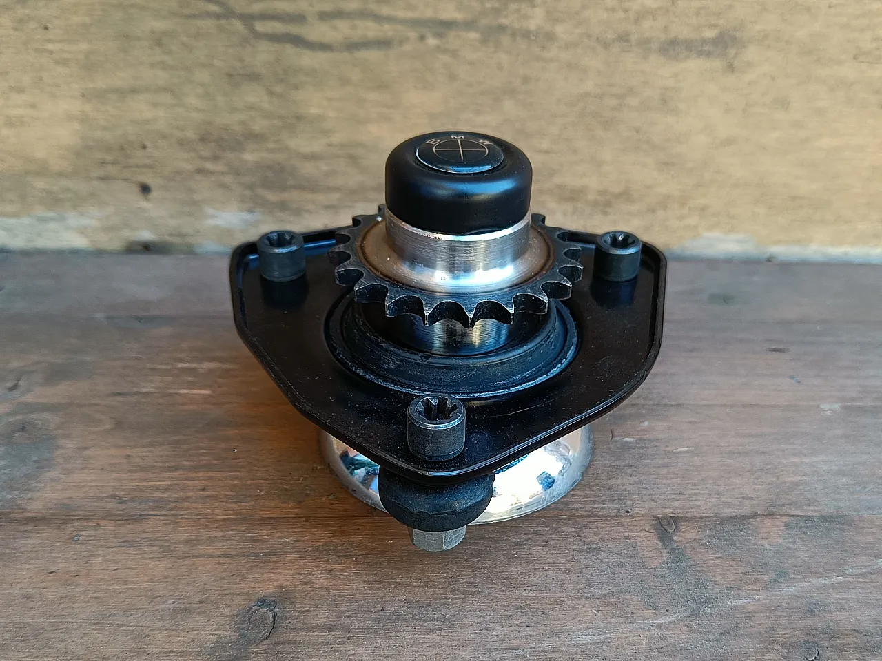 Artistic work sculpture Gianni Motivo (Mogio) BMW, 90s 1