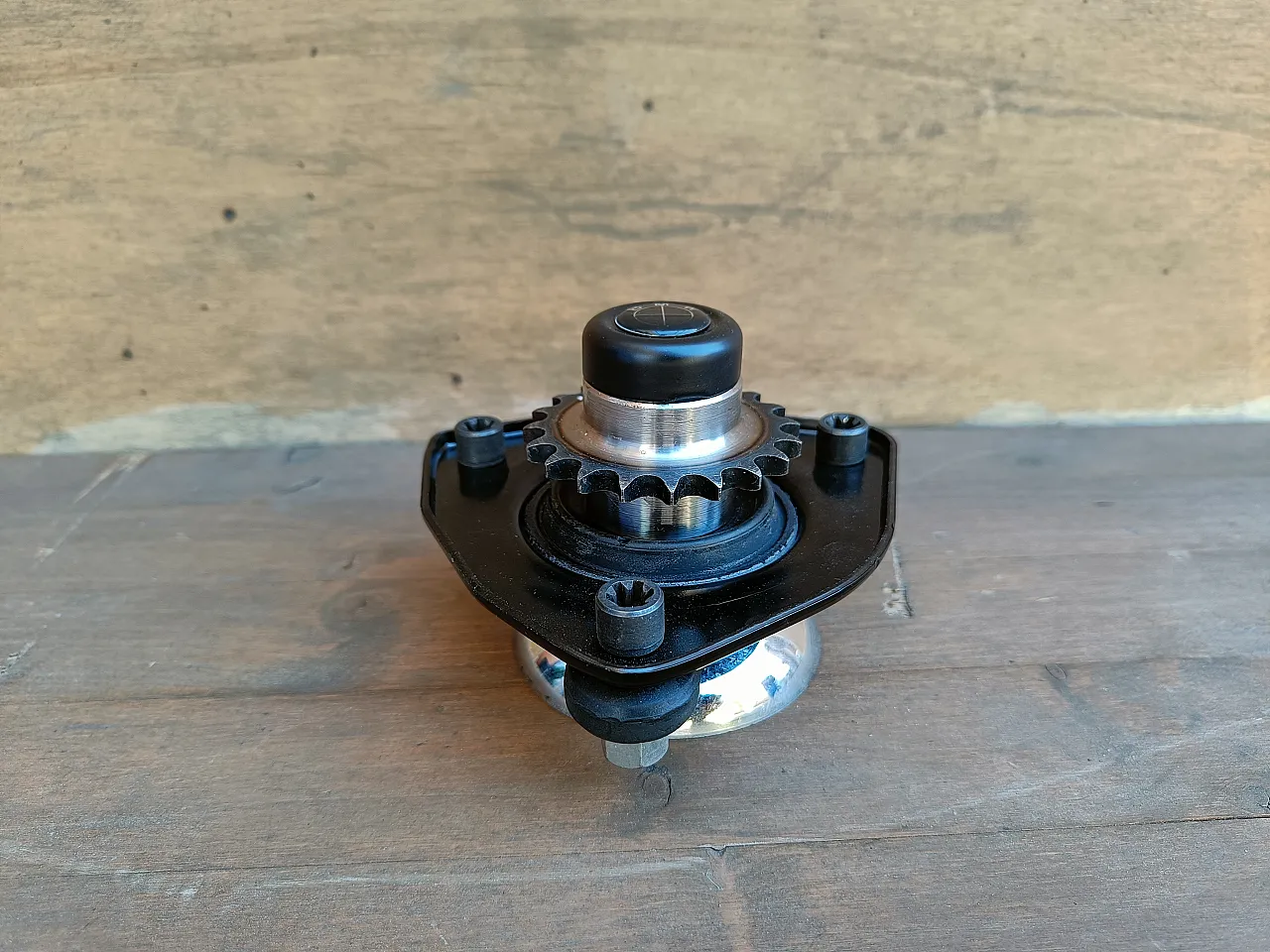 Artistic work sculpture Gianni Motivo (Mogio) BMW, 90s 5