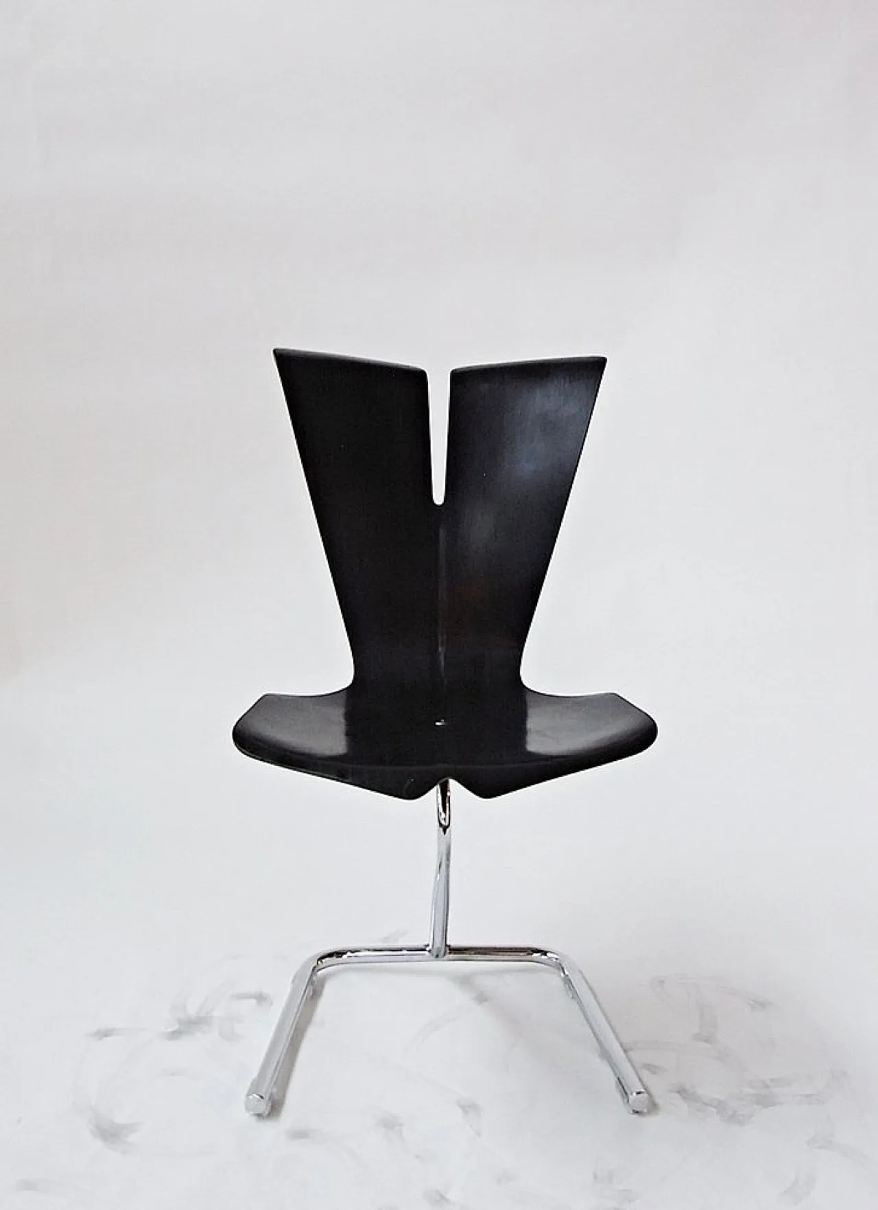 Robin B6 Cantilever chair by Alison Smithson for Tecta, 1990s 6