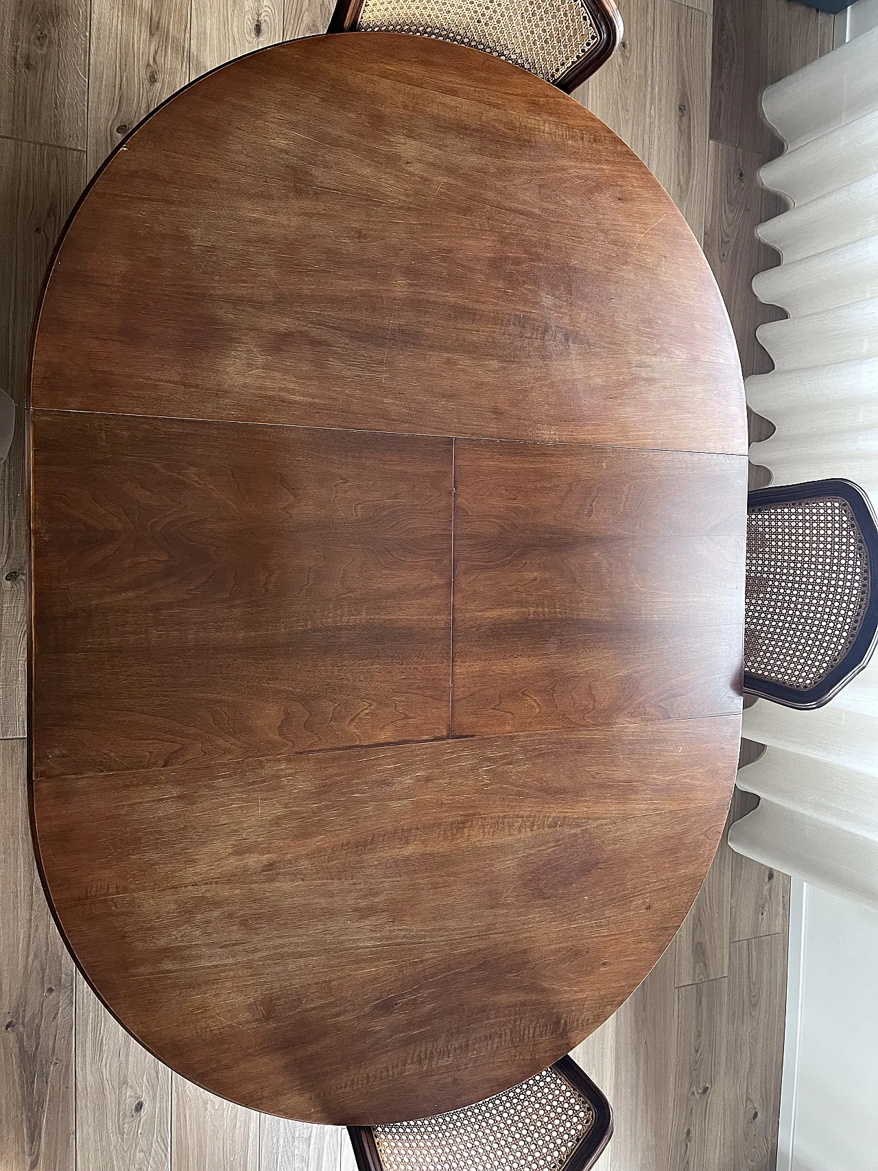 Round extendable table in carved wood, 20th century 8