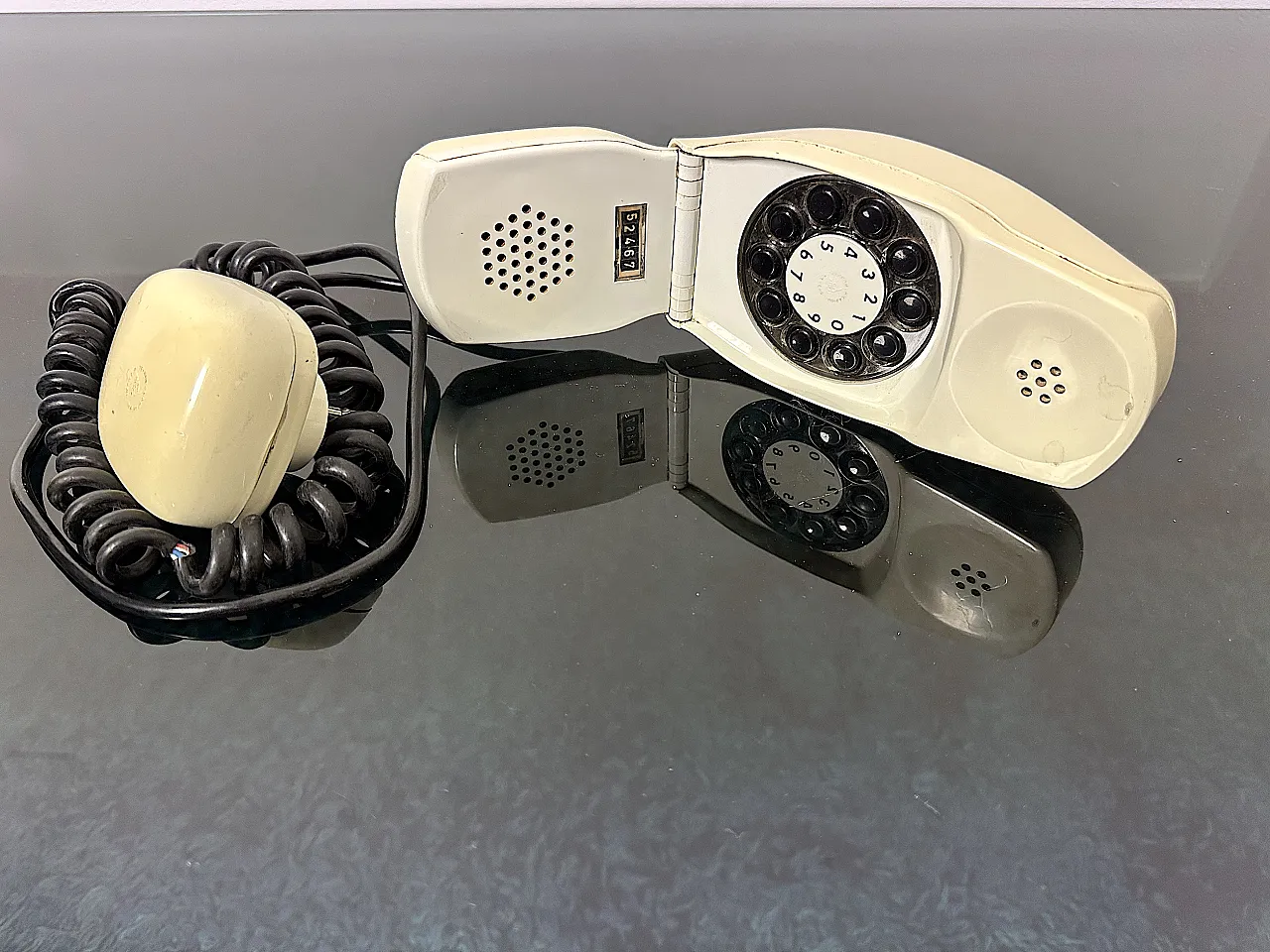 GRILLO telephone by Marco Zanuso and Richard Sapper, 1965 3