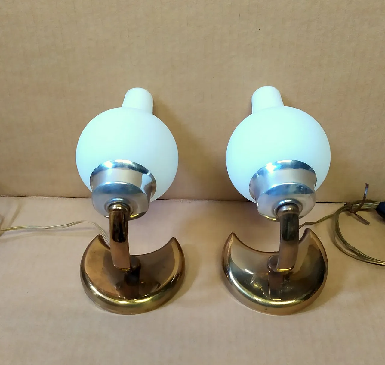 Pair of small wall lights by Stilnovo, 1950s 5