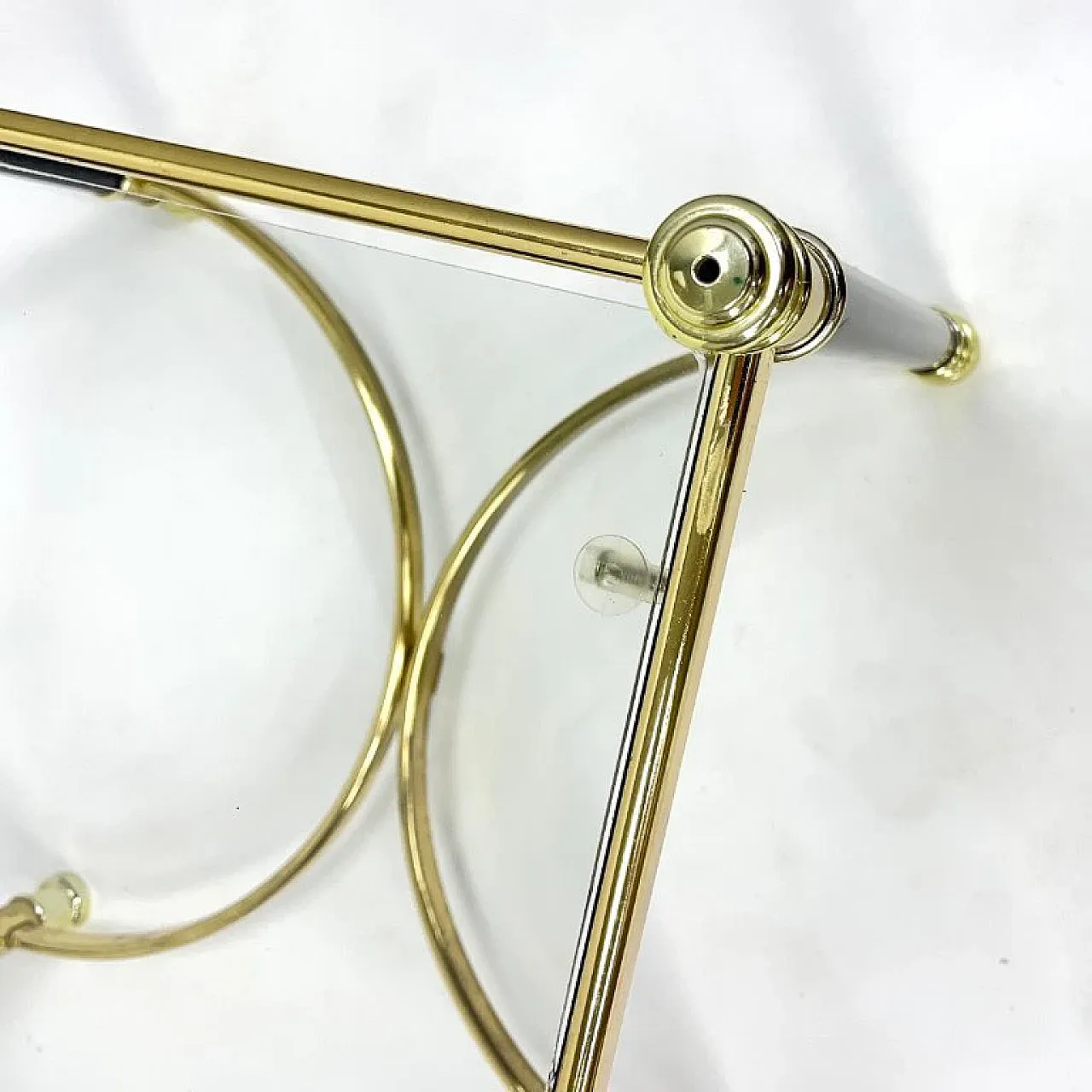 Hollywood Regency side table in brass and glass, 1970s 8