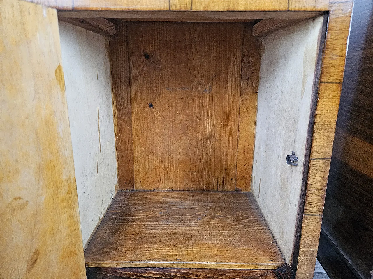 Art Deco walnut bedside tables with door and drawer, 50s 15