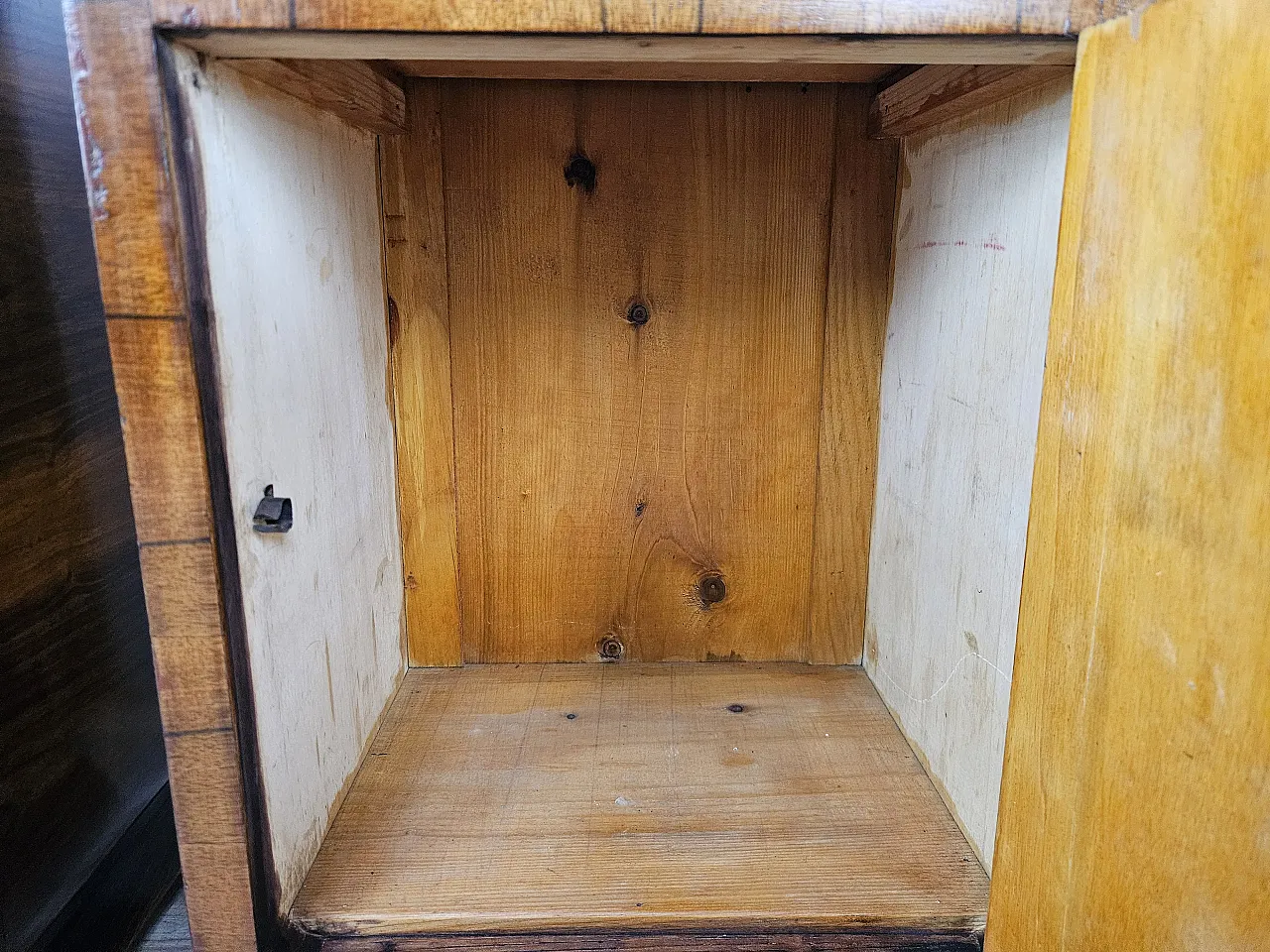 Art Deco walnut bedside tables with door and drawer, 50s 16