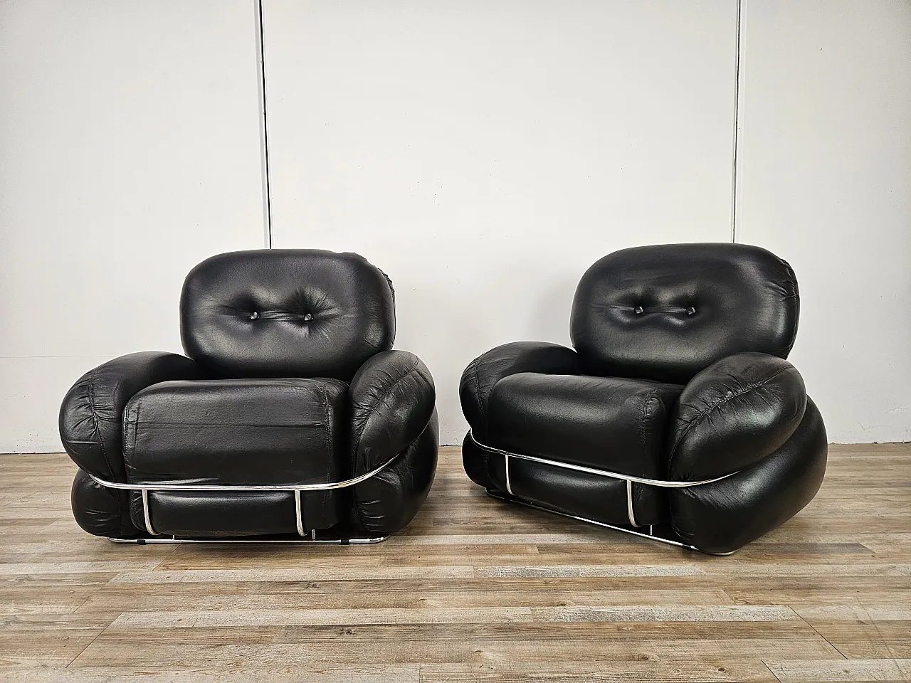 Okay armchairs by Adriano Piazzesi, 70s 4