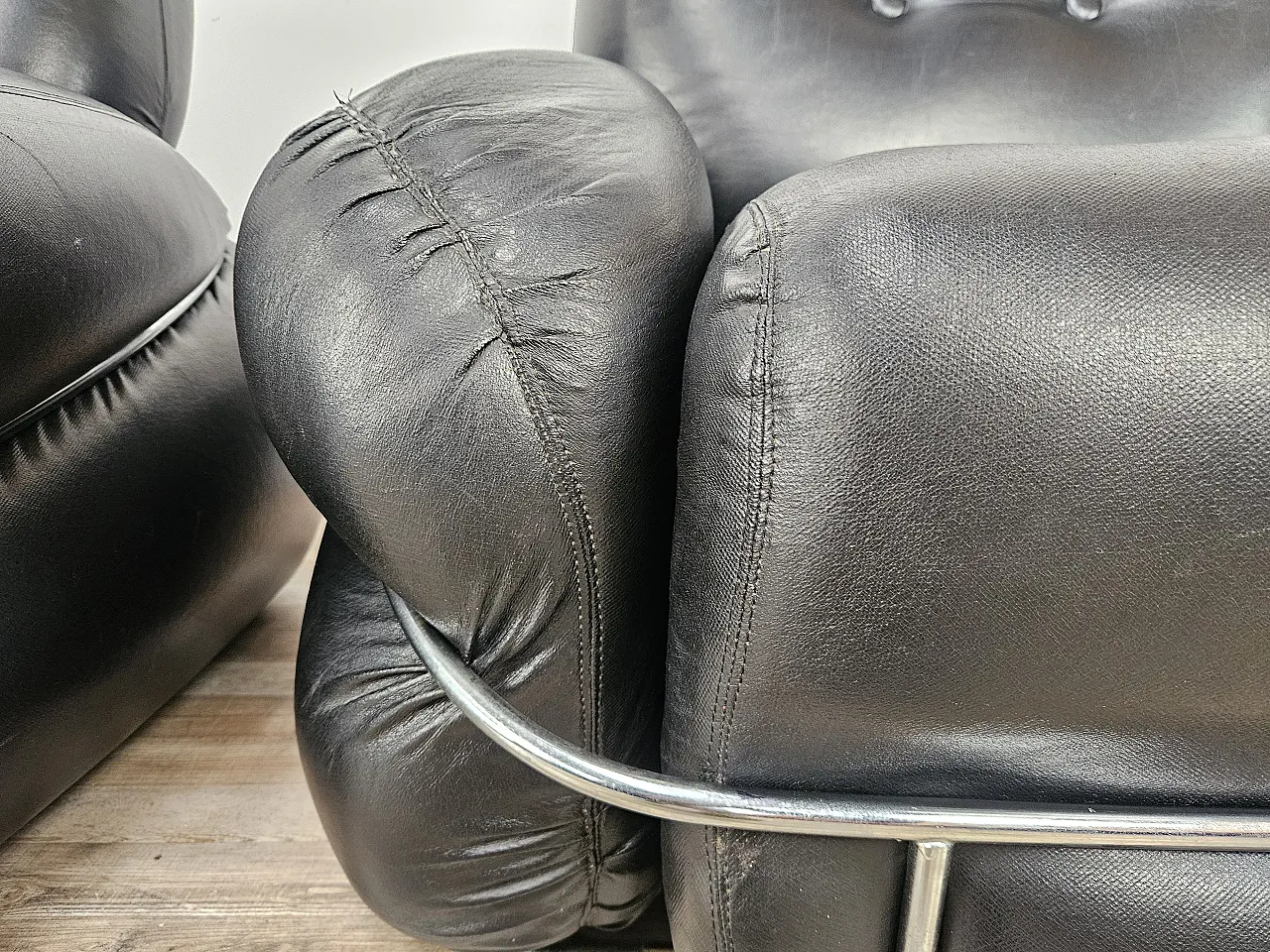 Okay armchairs by Adriano Piazzesi, 70s 7