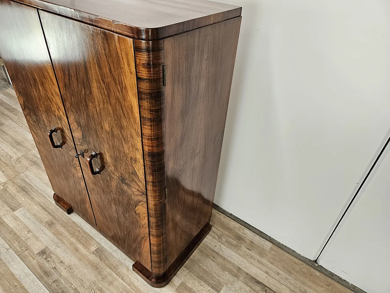 Art Deco sideboard in walnut 1940 3