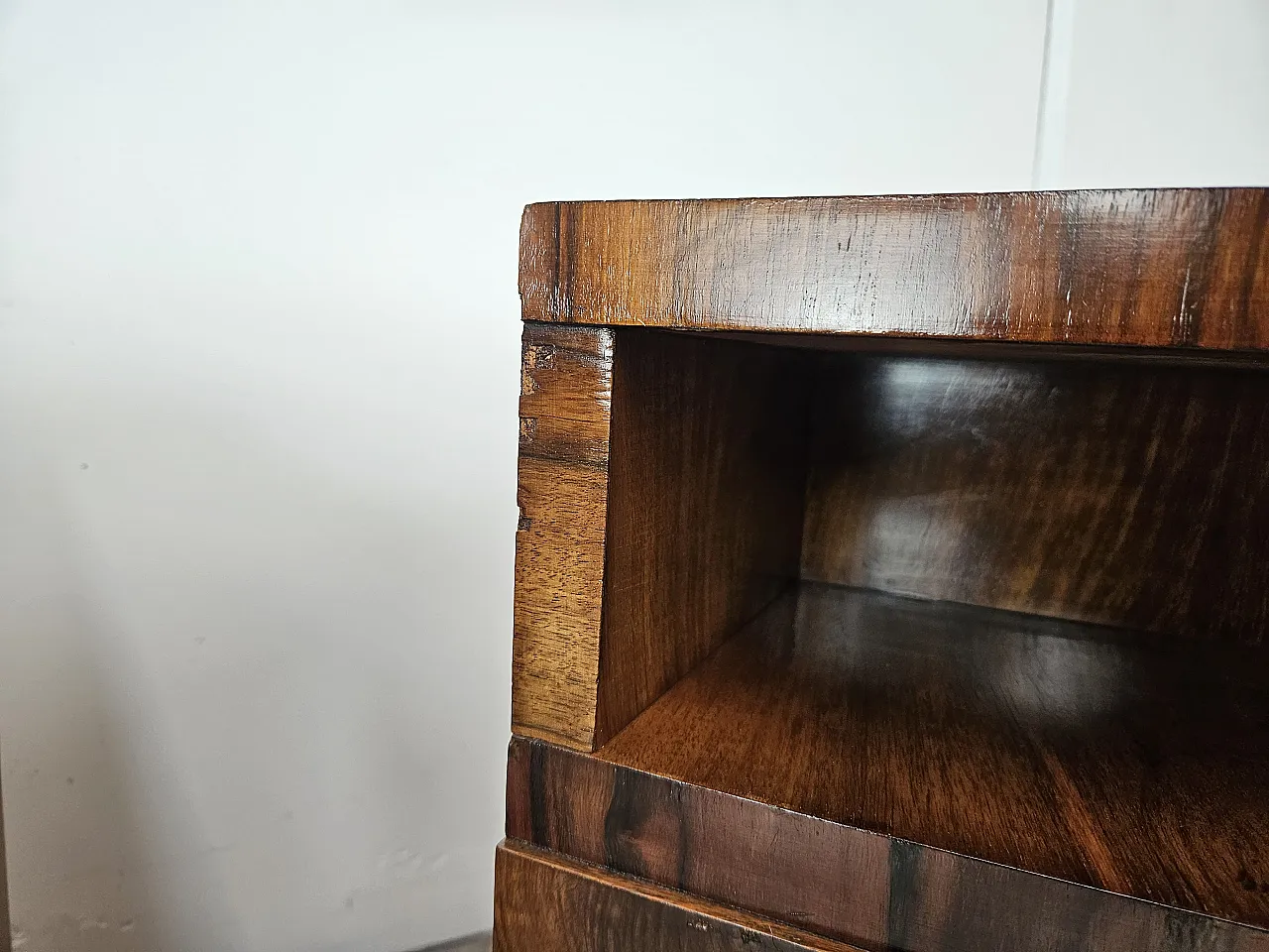 Art Deco Linear and Geometric Bedside Tables in Walnut, 50s 10
