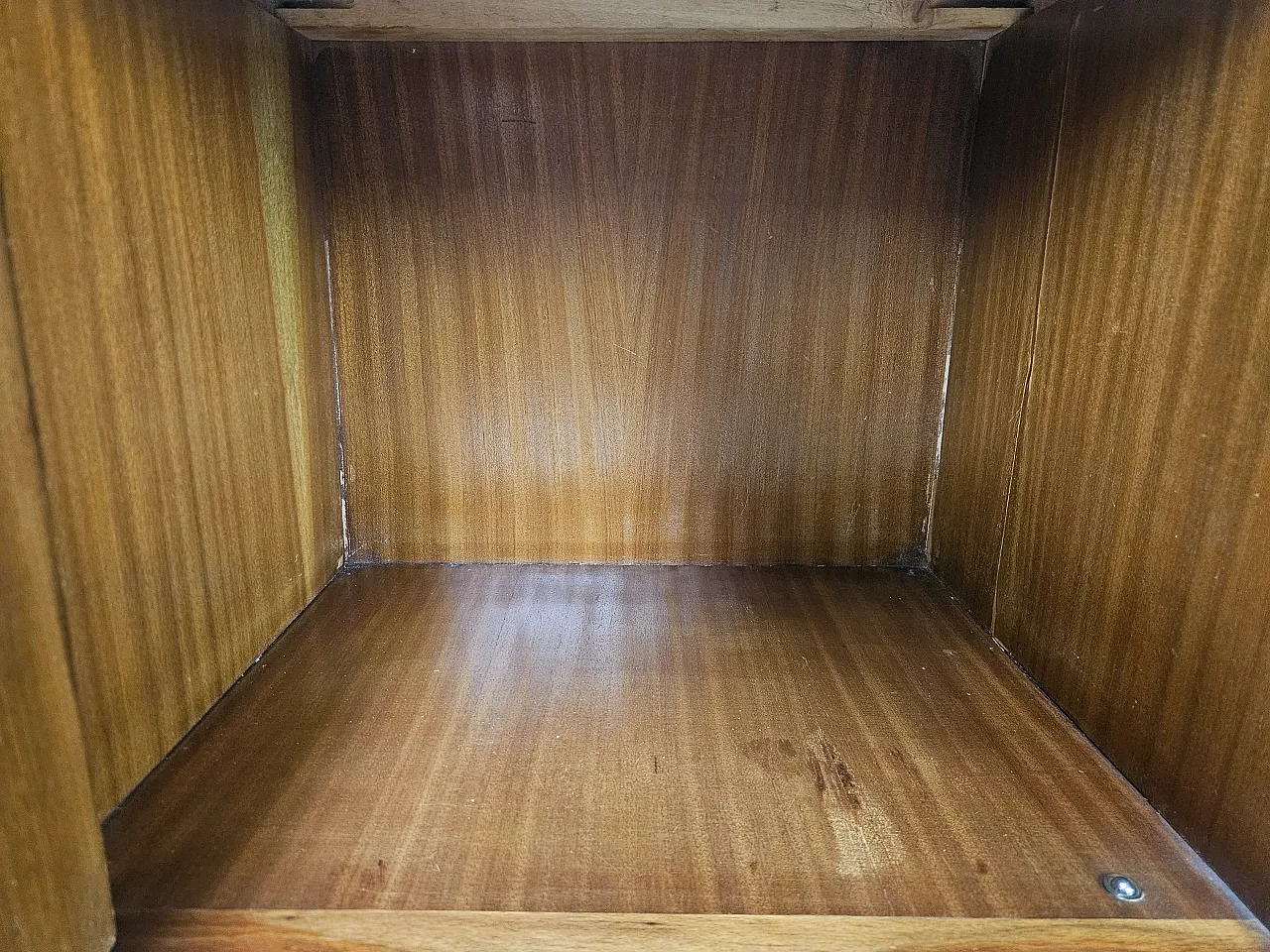 Chippendale bedside tables with curved doors and carved legs, 50s 11