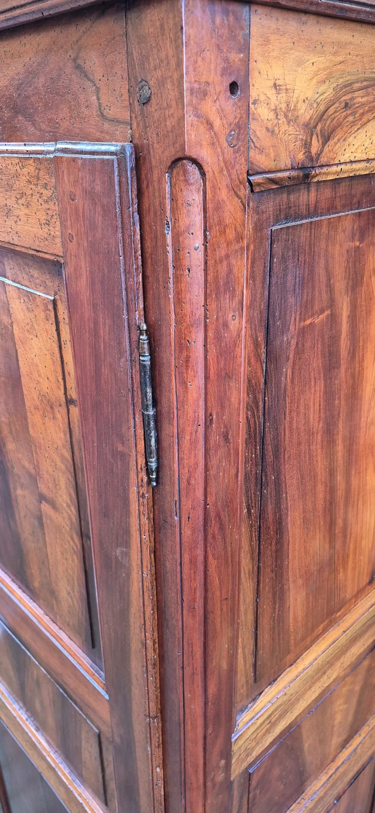 Empire walnut wardrobe, early 19th century 7