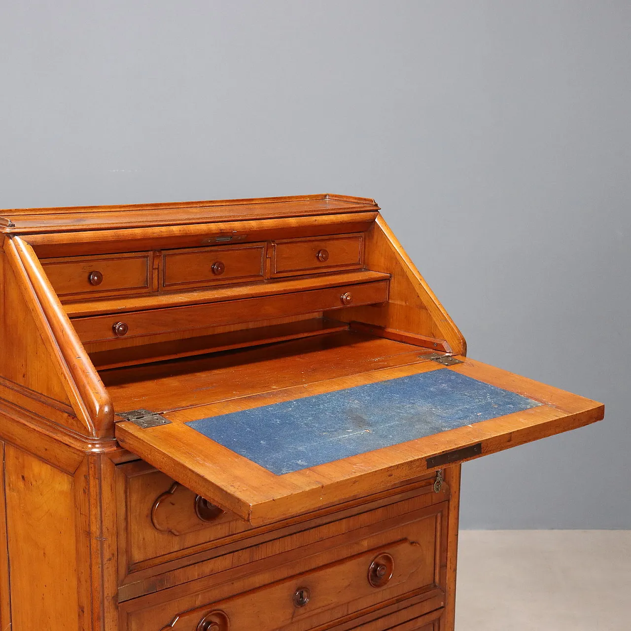 Mobile a ribalta in ciliegio, metà '800 4